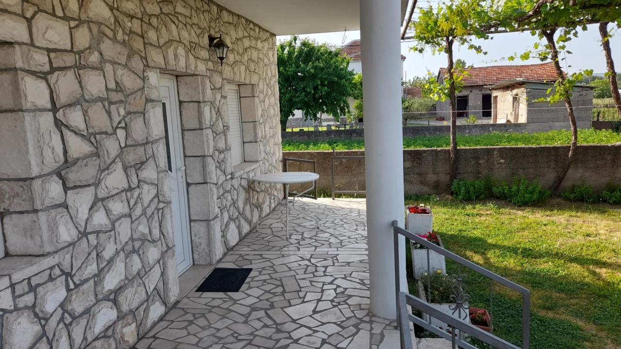 Appartamento Kamena Kuca Family Rodin Čapljina Esterno foto