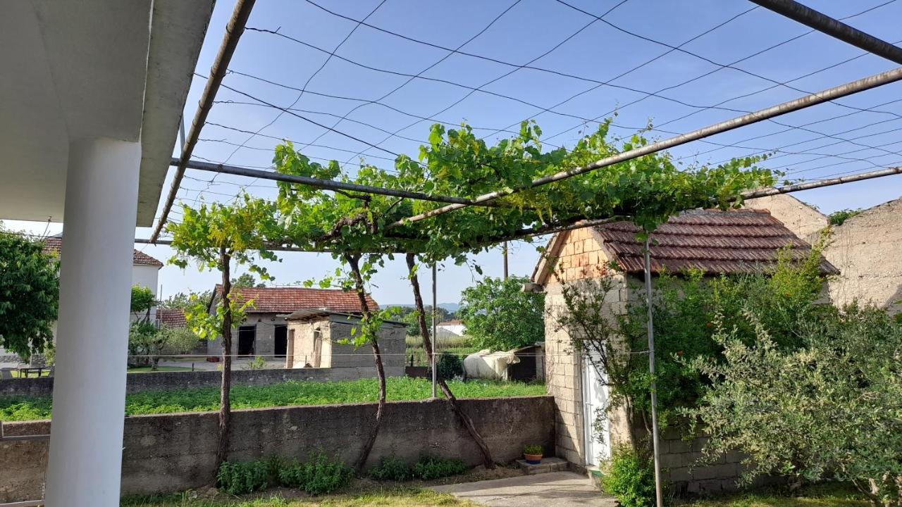 Appartamento Kamena Kuca Family Rodin Čapljina Esterno foto